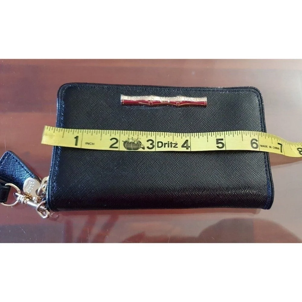 Elaine Turner zip around leather wallet with multiple CC slots